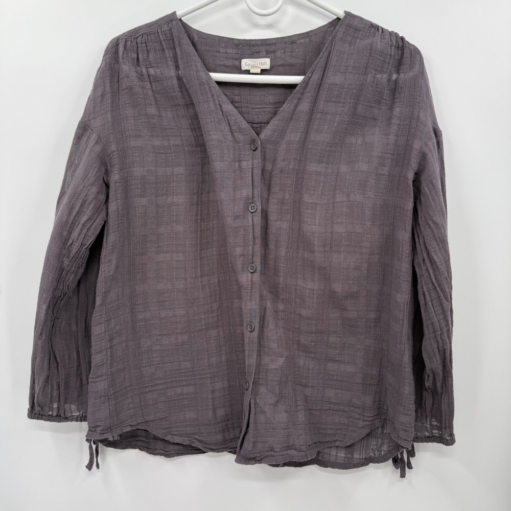 Casual Corner Gray Plaid Textured Gauze Button Front V Neck‎ Long Sleeve Blouse